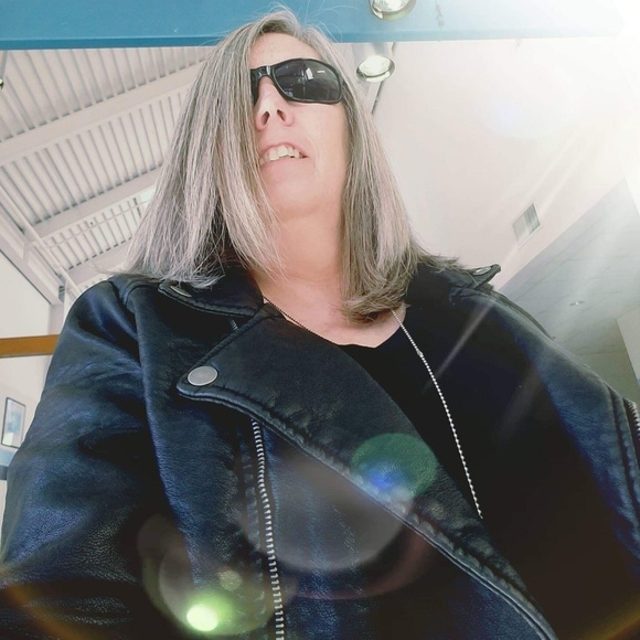 Meet your Posher, Kathryn... - Picture 2 of 5